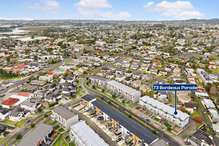 73 Bordeaux Parade Te Atatu South_22