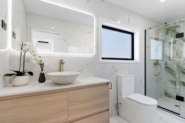 21b Borrowdace Avenue Botany Downs_18