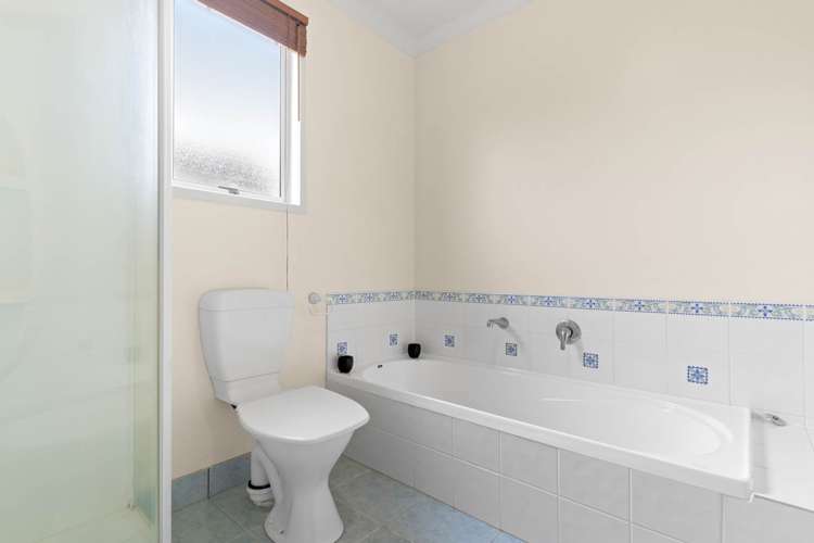 10 Waikura Drive Te Atatu Peninsula_15