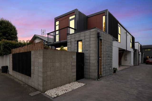 Sunny City Centre Living