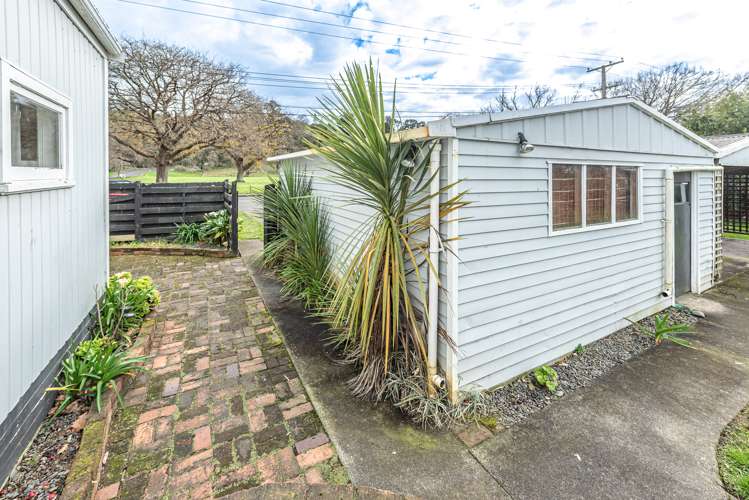 44 Halswell Street Wanganui Central_16
