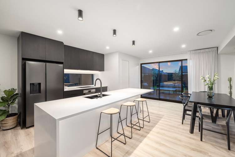 11 Letitia Street Burwood_12