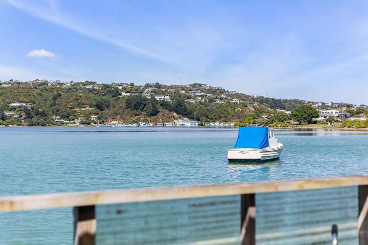 15 Boatshed, Camborne Walkway Paremata_6