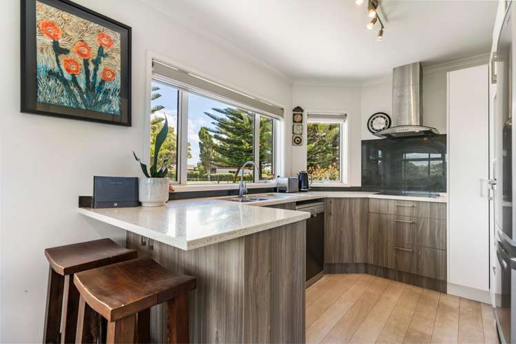 18a Centreway Road Orewa_6