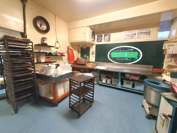 1043-1049 Great North Road Pt Chevalier_9