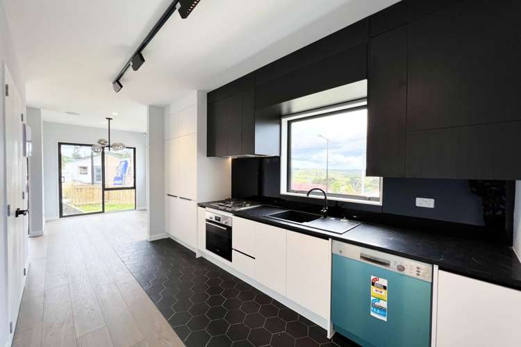 23 Morus Road Massey_10