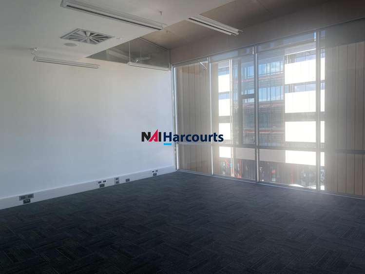 Address withheld Takapuna_9