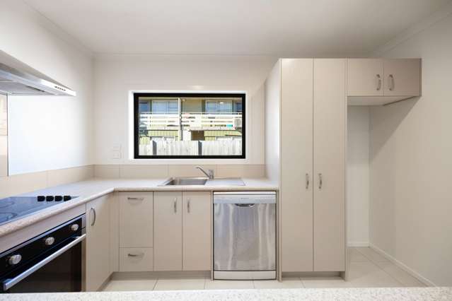 2/3 Manning Street Hamilton Central_4