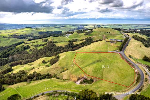 ELEVATED WITH PANORAMIC VIEWS - 1.58HA