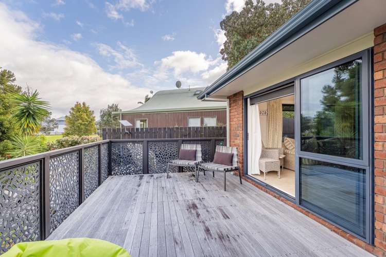 4 Ajax Head Pauanui_13