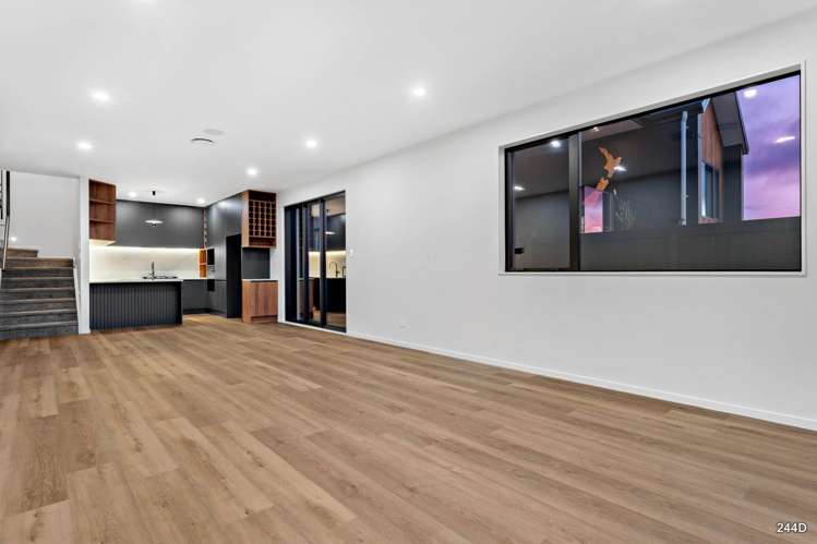242, 244 West Hoe Heights Orewa_31