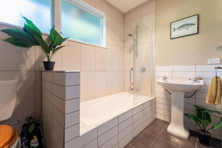 5 Leinster Avenue Raumati South_20