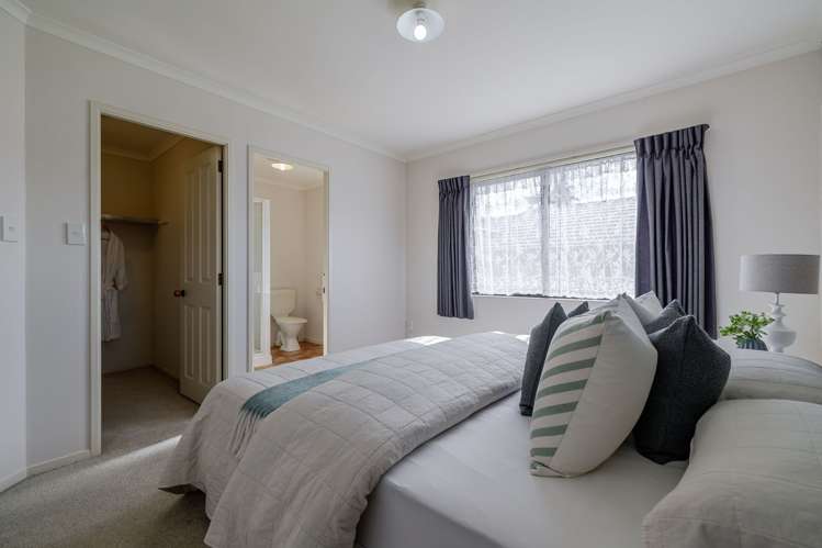 105 Summerhill Drive Fitzherbert_15