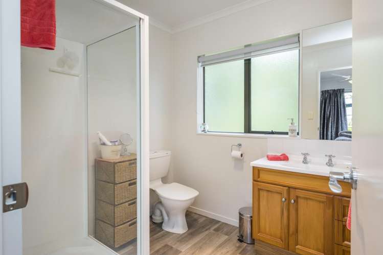 234 Polson Hill Drive Aokautere_12