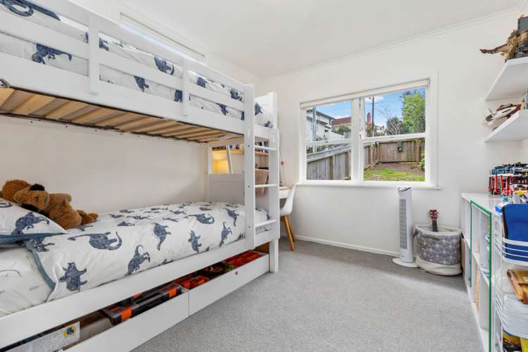 7 Mcilroy Avenue Hillsborough_11