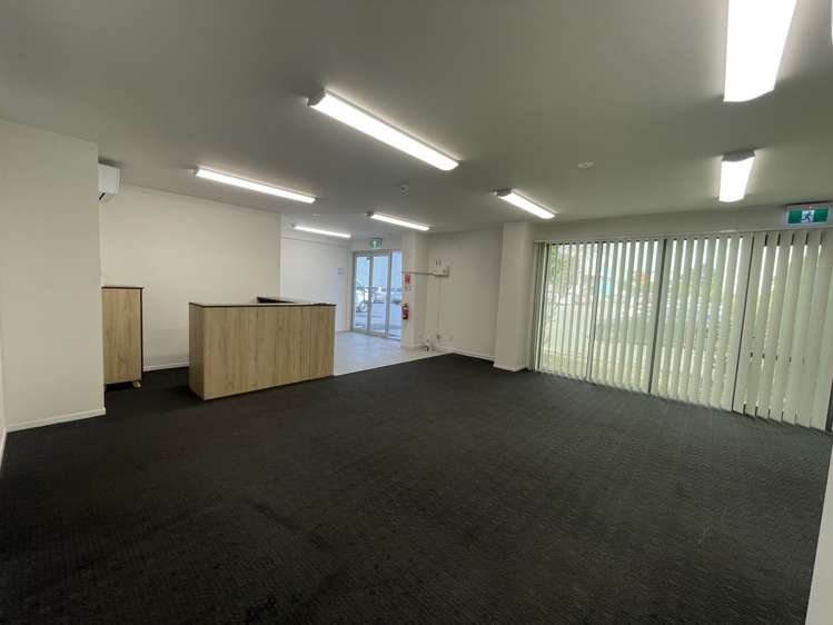 Unit 5/76 Porana Road Wairau Valley_3