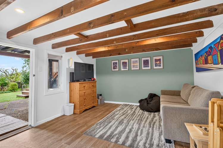 12 Madison Place Forrest Hill_24
