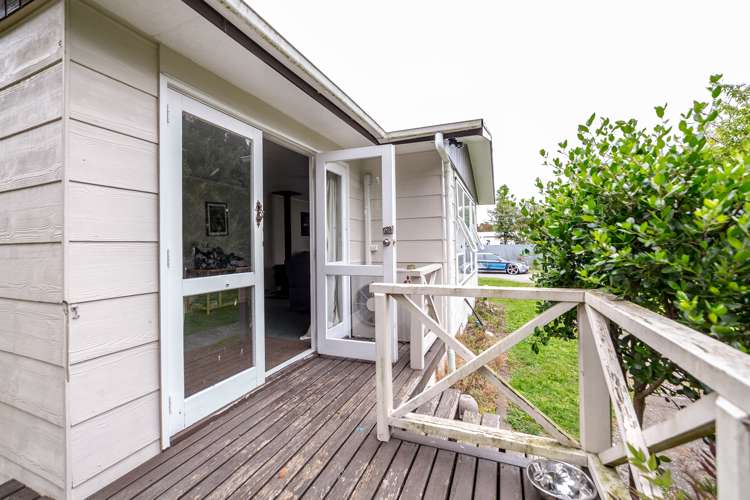 16a Clifton Avenue Carterton_15