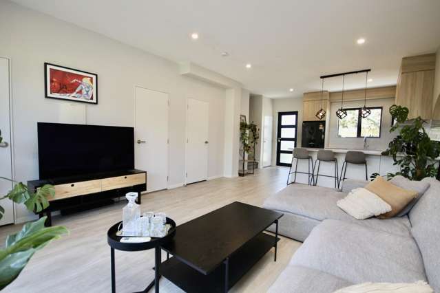 6/11 Karamu Street 1801_4