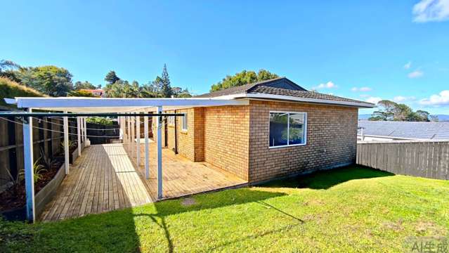 5 Sispara Place Beach Haven_1