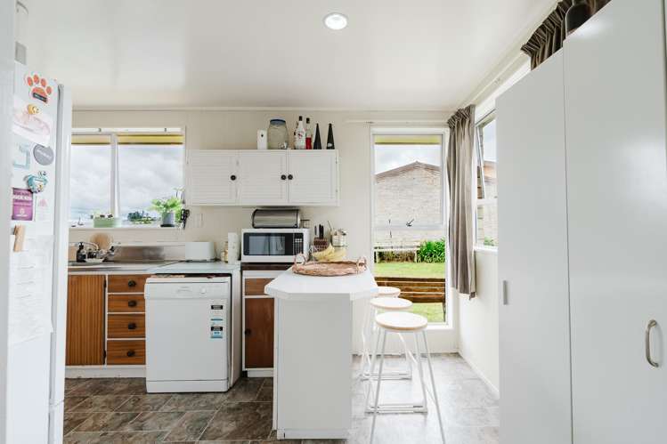 72 Amanda Avenue Dinsdale_7