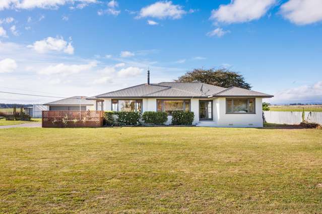 4-Bedroom home with breathtaking views