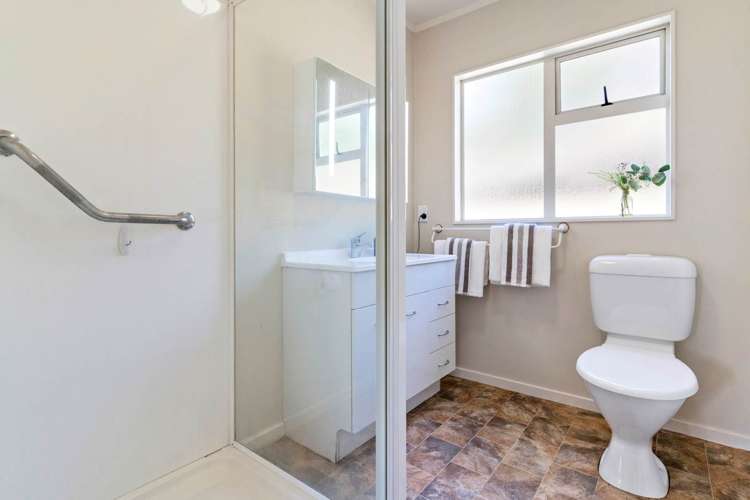 11a Gilpin Place Beach Haven_8