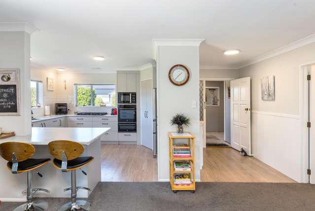 101 Lincoln Road Carterton_2