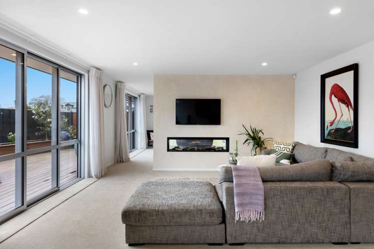 8 Irvines Track Halswell_8