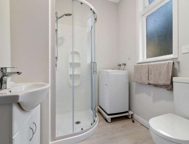 2d Grey Street Glenholme_4