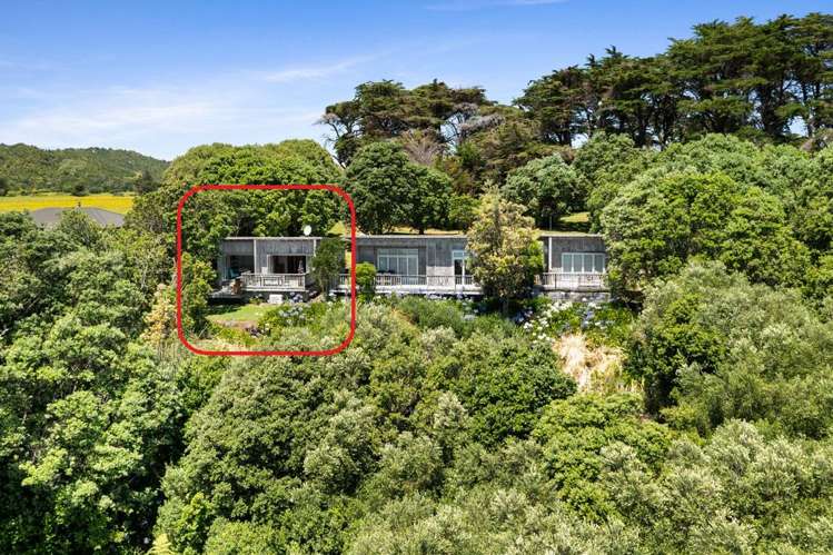 Wai-iti Beach Retreat Beach Road Waiiti_15