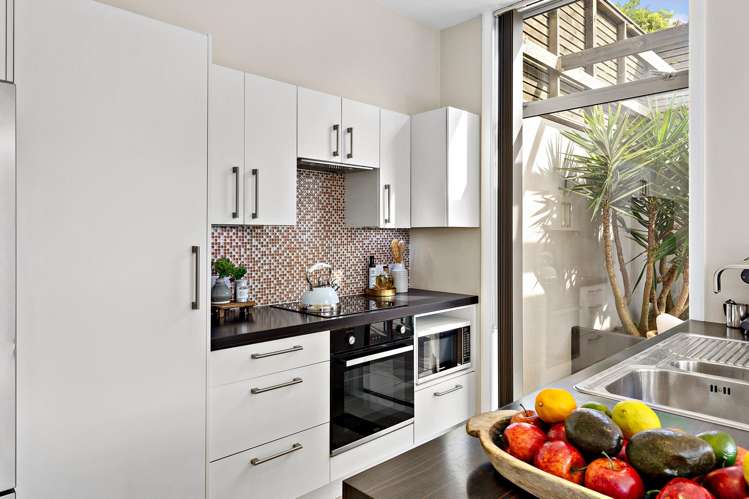 3b Shalimar Crescent Khandallah_5