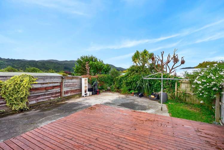 15A Pencarrow Crescent Wainuiomata_11