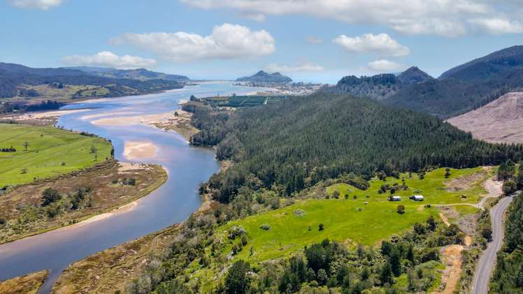 671 Hikuai Settlement Road Pauanui_6