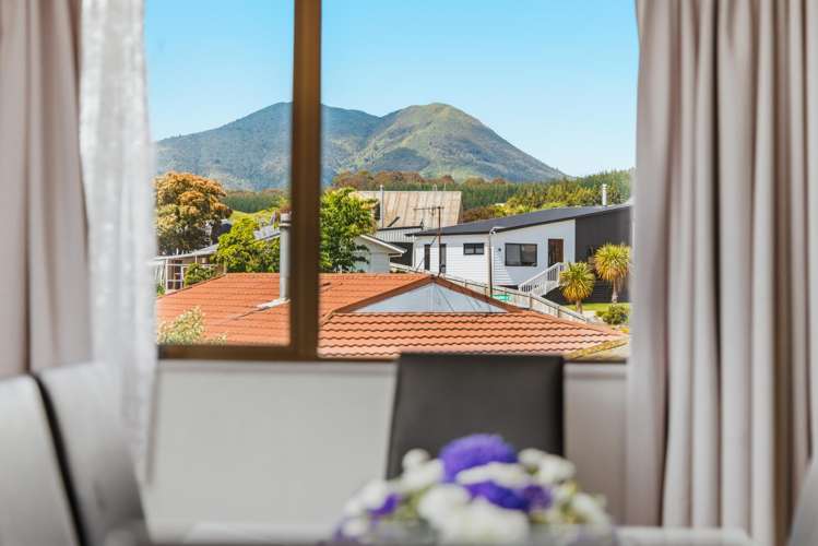 2 Kempton Place Richmond Heights_5