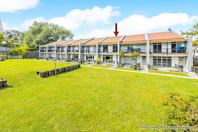 11/44 Carlos Drive_0