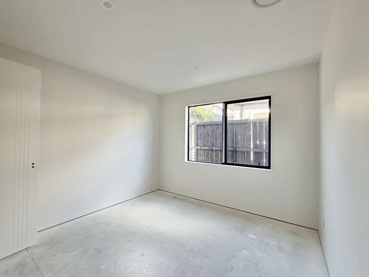 25 Tukutata Crescent Milldale_11