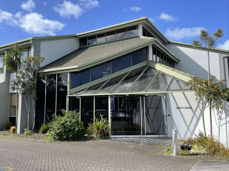 Part/422 Te Rapa Road_0