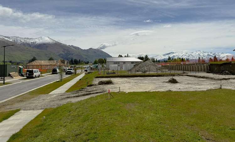 4 Mason Street,  Pembroke Terraces Wanaka_0