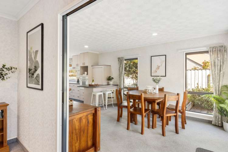 9 Bishops Close Greenmeadows_5