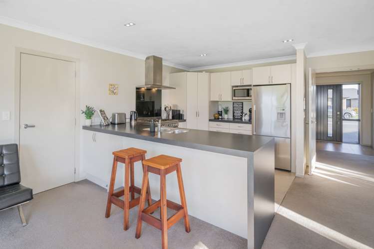 75 Cholmondeley Crescent Whitianga_11