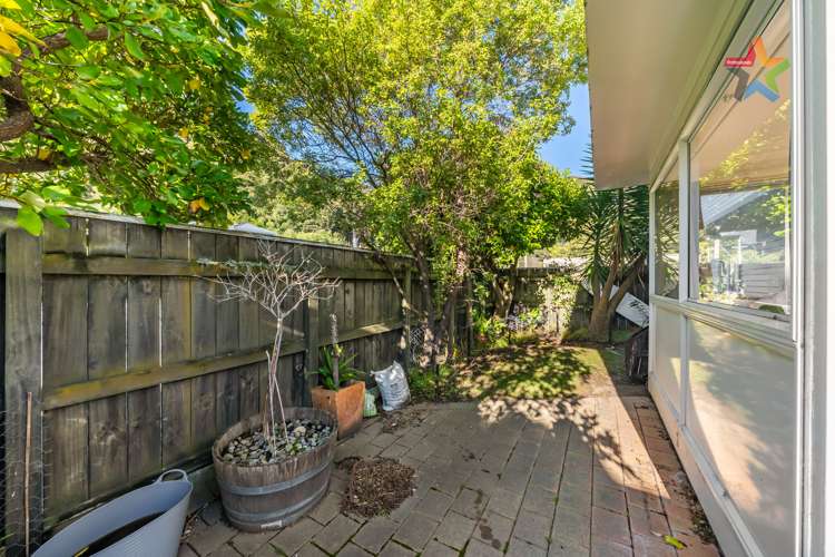 2/264 Muritai Road Eastbourne_16