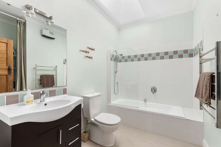 10 Hildreth Street Karori_21