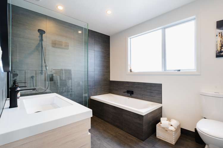 166 Victoria Road Saint Clair_13