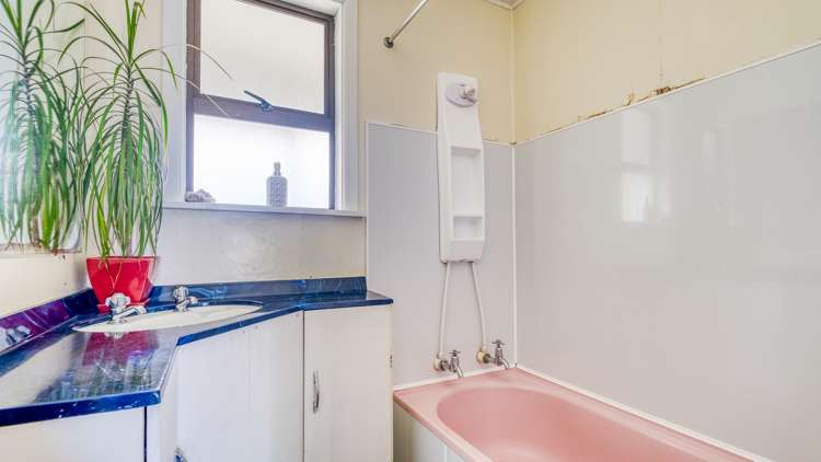 8 Long Street Awanui_14