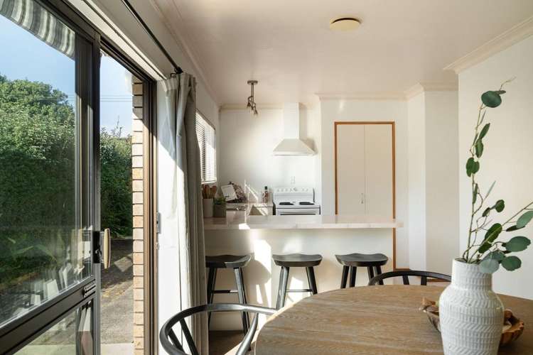 415 Devonport Road_1