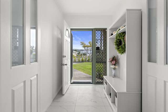 22 Lakeside Drive Orewa_4