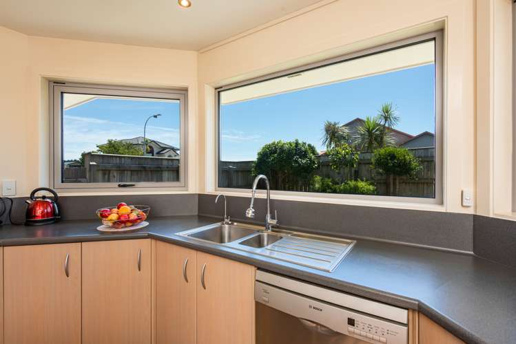 6 Black Pine Road Woodridge_11