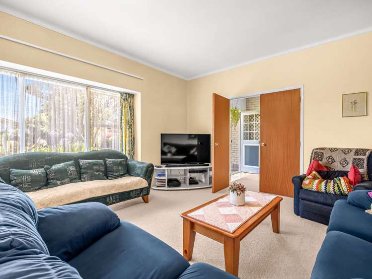 22 Magnolia Avenue Opaheke_7