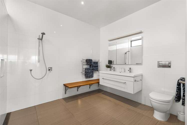 58 Seacliffe Avenue Belmont_36